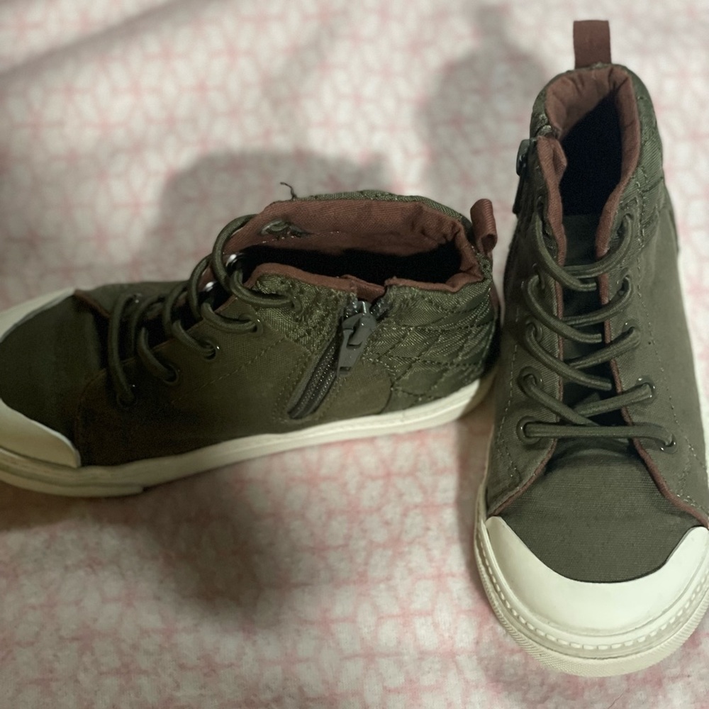 SIZE 10C Shoe Boots